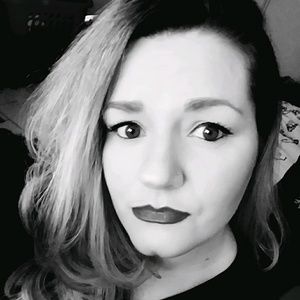 Meet your Posher, Carrie